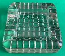 Portacenere vetro massiccio usato Portacenere vetro massiccio usato  Gatteo