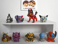Lot figurines pokemon d'occasion  Saint-Gilles-Croix-de-Vie