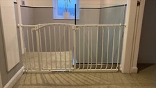 Dreambaby auto close for sale  HOLMFIRTH