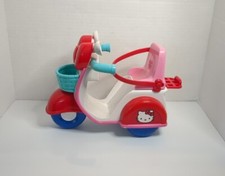 Hello kitty chasing for sale  Wallingford
