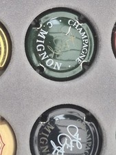 Capsules champagne mignon d'occasion  Gueux