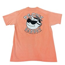Camiseta Vintage Peck’s Bad Boys Surf Skate Shop Martha’s Vineyard 1989 comprar usado Camiseta Vintage Peck’s Bad Boys Surf Skate Shop Martha’s Vineyard 1989 comprar usado  Enviando para Brazil