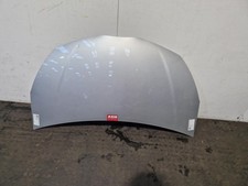 Toyota yaris bonnet for sale  THAME