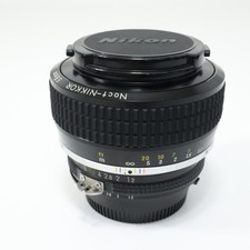 Nikon noct nikkor d'occasion  Expédié en Belgium