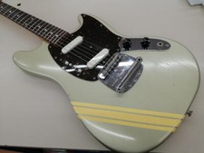 Fender japan mg69 d'occasion  Expédié en Belgium