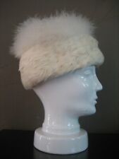 Ancien chapeau plumes d'occasion  Neuville-aux-Bois