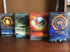 Divergent insurgent allegiant usato  Viareggio