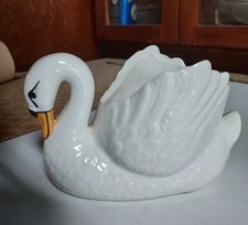 Vintage ceramic swan for sale Vintage ceramic swan for sale  Freeport