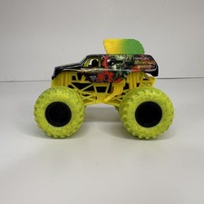 Monster jam zombie d'occasion  Expédié en Belgium
