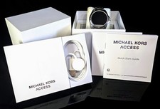 Reloj inteligente Michael Kors Bradshaw Access plateado - Modelo # DW2c - Correa de acero segunda mano  Embacar hacia Mexico
