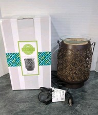 Scentsy daisy lantern for sale  West Bend