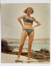 Honor Blackman as Pussy Galore in Goldfinger - Autógrafo original assinado à mão comprar usado  Enviando para Brazil