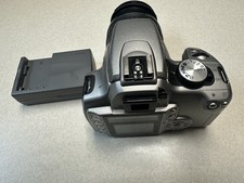 Câmera Digital SLR Canon EOS Rebel XT DS126071 com Lente 18-55mm - Leitura Testada comprar usado Câmera Digital SLR Canon EOS Rebel XT DS126071 com Lente 18-55mm - Leitura Testada comprar usado  Enviando para Brazil