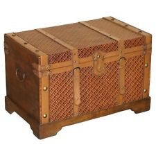 MESA DE COQUETEL VINTAGE MARROM COURO BAÚ CAFÉ PÁTINA LINDA OTOMANA comprar usado  Enviando para Brazil