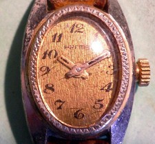 Montre bracelet dame d'occasion  Limogne-en-Quercy