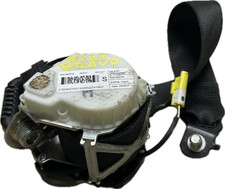 Cintura sicurezza anteriore usato Cintura sicurezza anteriore usato  Italia