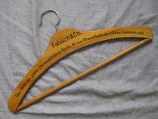 Alter holz kleiderbügel gebraucht kaufen  Schwerin-Umland IV