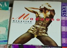 Madonna megastar photographs usato  Due Carrare