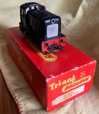 Triang r253 dock for sale  TROON