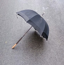 Parapluie ancien années d'occasion Parapluie ancien années d'occasion  Saint-Savinien