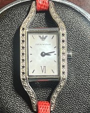 EMPORIO ARMANI AR-3131 Relógio Feminino, Diamantes Pretos, Couro Vermelho, Nova Bateria comprar usado EMPORIO ARMANI AR-3131 Relógio Feminino, Diamantes Pretos, Couro Vermelho, Nova Bateria comprar usado  Enviando para Brazil