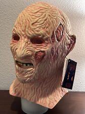 Máscara Freddy Krueger A Nightmare on Elm Street '84 Trick or Treat Studios In Hand comprar usado  Enviando para Brazil