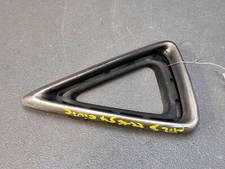 Enjoliveur triangle arrière d'occasion  Velaux