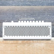 Amplificador de mesa Yamaha THR30II sem fio branco 15 ampères modelos 30W 2x3,5" com caixa comprar usado  Enviando para Brazil