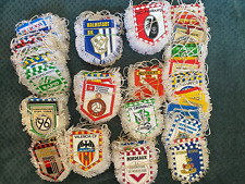 2) Banderines de fútbol americano mundial y británico vintage de la década de 1970 pequeños: *Elige de la lista* segunda mano  Embacar hacia Mexico