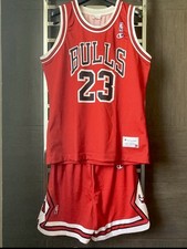 Divisa chicago bulls usato  Italia