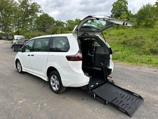 2018 toyota sienna for sale  Newburgh