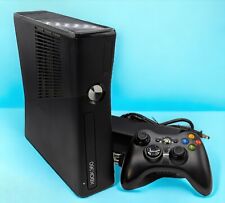 Consola Microsoft Xbox 360 S 4GB Negra 1439 con Fuente de Alimentación y Controlador FUNCIONA segunda mano  Embacar hacia Argentina