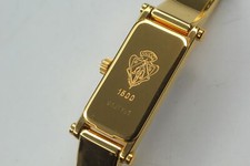 [Quase em perfeito estado] Gucci 1500L relógio feminino quartzo ouro mostrador preto 12mm do Japão comprar usado  Enviando para Brazil