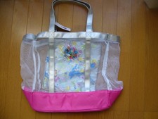 Usado, Bolsa tote Usj Universal Studios Japão 20º aniversário malha com bolsa kit minion comprar usado  Enviando para Brazil