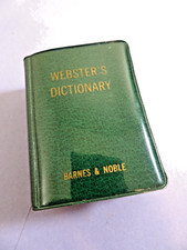 Barnes & Noble Mini WEBSTER'S DICTIONARY (1968) 2-3/4" X 2" comprar usado  Enviando para Brazil