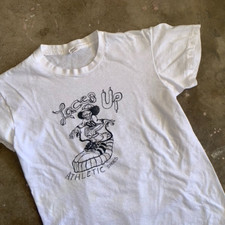Camiseta Adidas vintage anos 70 LACES UP TÊNIS ESPORTIVO BROOKLYN NYC SHOE STORE TAMANHO P comprar usado  Enviando para Brazil