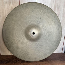 Set cymbales zildjian d'occasion Set cymbales zildjian d'occasion  Expédié en France