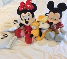 Pacote de pelúcia Disney World Mickey 49ers T, Minnie Mouse, Pluto Children’s Glove. comprar usado  Enviando para Brazil