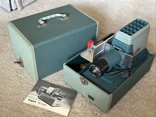 Projetor deslizante automático vintage 1954 Argus 300 com estojo. Bom estado. comprar usado  Enviando para Brazil