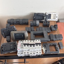 Materiale elettrico usato usato Materiale elettrico usato usato  Massa di Somma