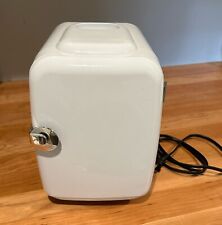 Mini geladeira de maquiagem refrigerador termoelétrico e aquecedor modelo MFA-5L comprar usado  Enviando para Brazil