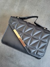Kleine schwarze handtasche gebraucht kaufen  Untergruppenbach