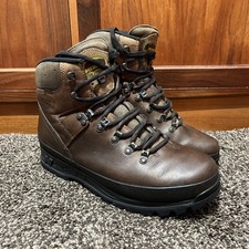 Stivali trekking uomo usato Stivali trekking uomo usato  Spedire a Italy