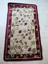 Tapis oriental rouge d'occasion  Sucy-en-Brie
