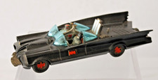 CORGI 1966 1ª EDIÇÃO 267 BATMOBILE COM FIGURAS ROBIN & BATMAN RODAS MORCEGO VERMELHAS comprar usado CORGI 1966 1ª EDIÇÃO 267 BATMOBILE COM FIGURAS ROBIN & BATMAN RODAS MORCEGO VERMELHAS comprar usado  Enviando para Brazil