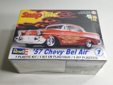 Usado, Revell Snap Tite 1957 Chevy Bel Air Kit Modelo Plástico 1:25 -A Caixa está danificada - Leia comprar usado  Enviando para Brazil