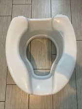 Rialzo universale per usato  Italia