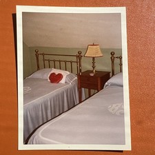 Travesseiro vazio em forma de coração FOTO COLORIDA VINTAGE ORIGINAL 1976 comprar usado  Enviando para Brazil
