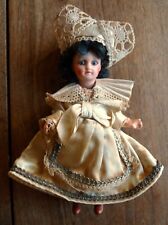 Mignonnette poupée unis d'occasion Mignonnette poupée unis d'occasion  Puilboreau