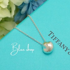 Collana con ciondolo usato  Spedire a Italy